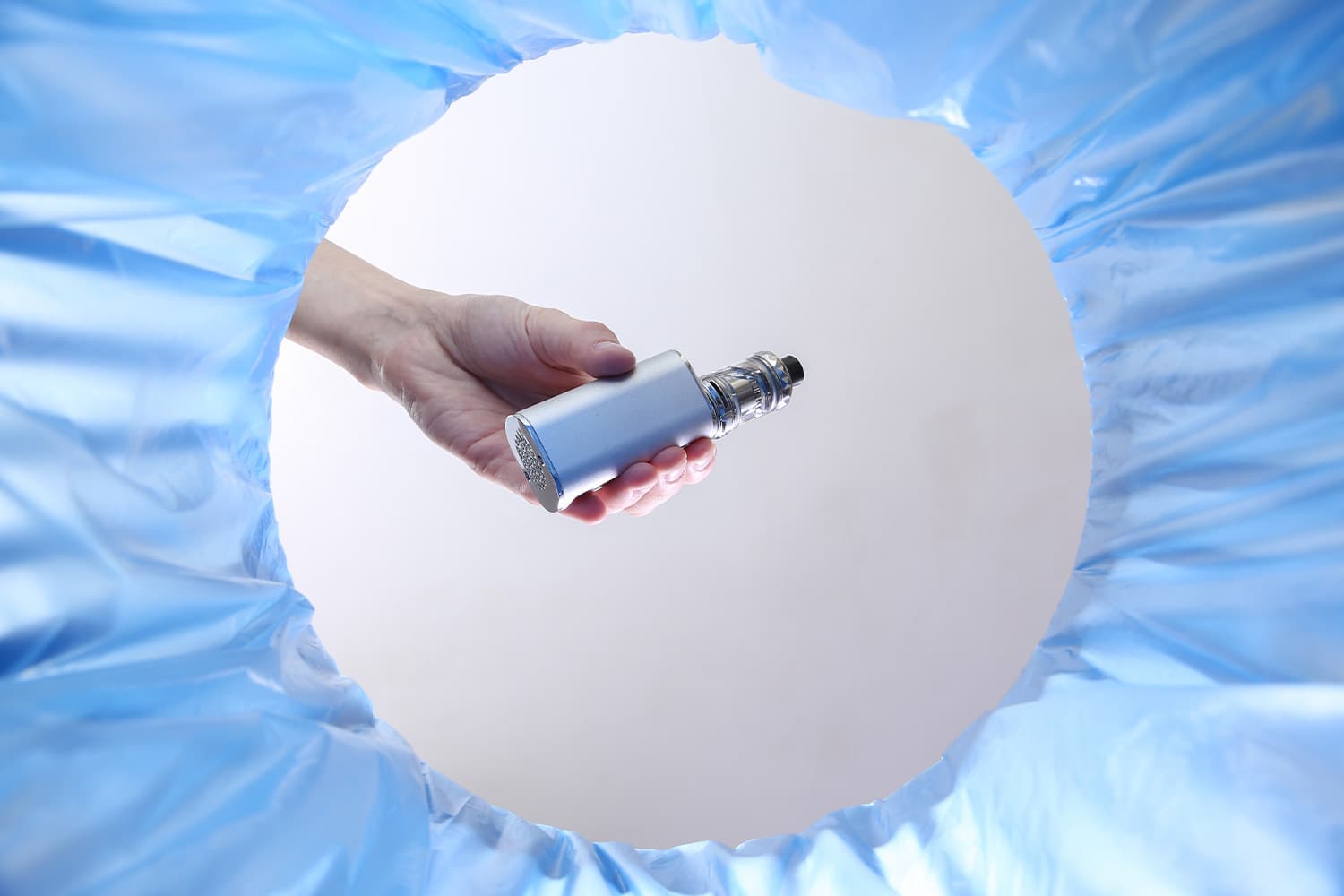 Cover image for 8 Helpful Tips To Quit Vaping