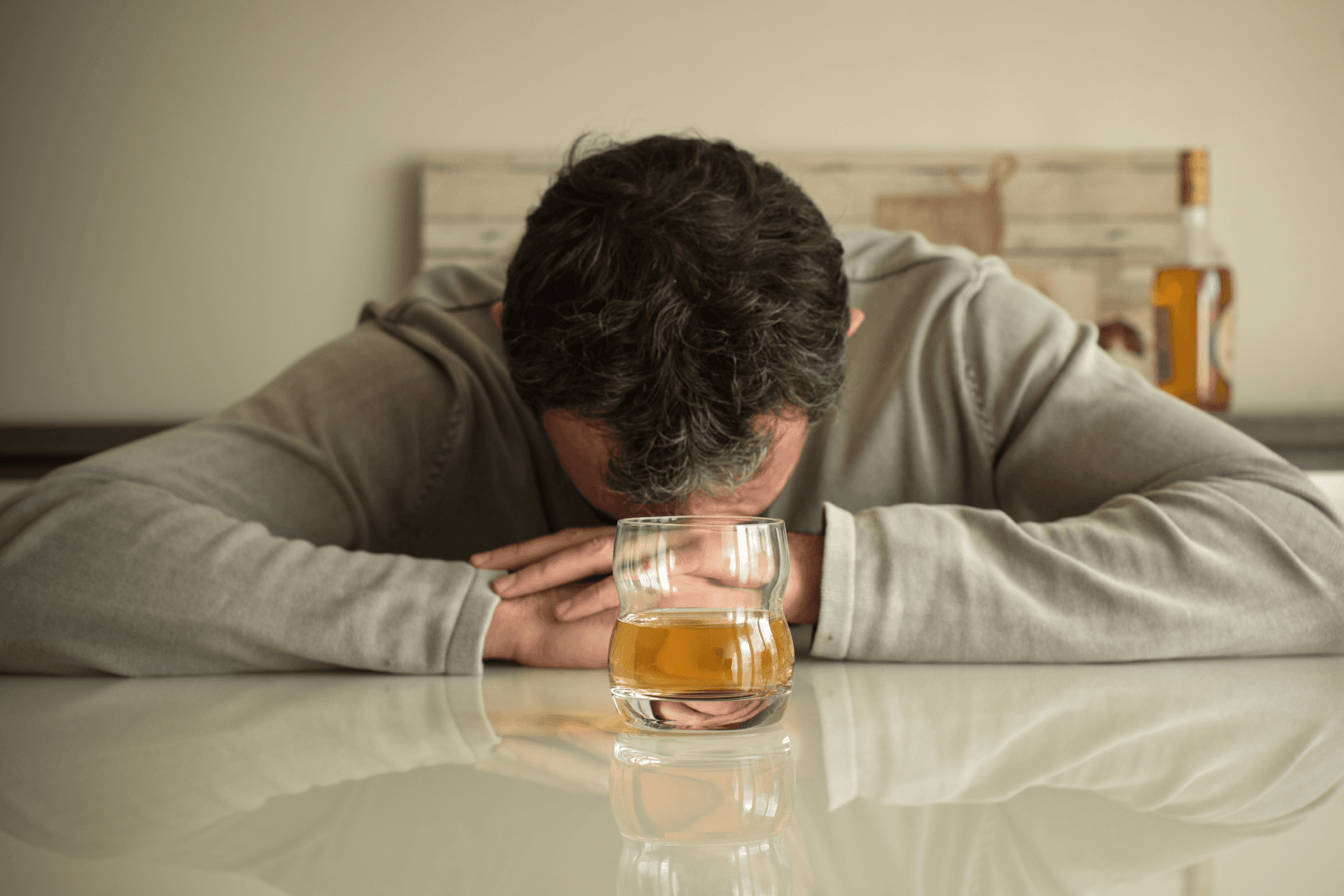 Cover image for Alcohol Dependence vs. Abuse: What's the Difference?